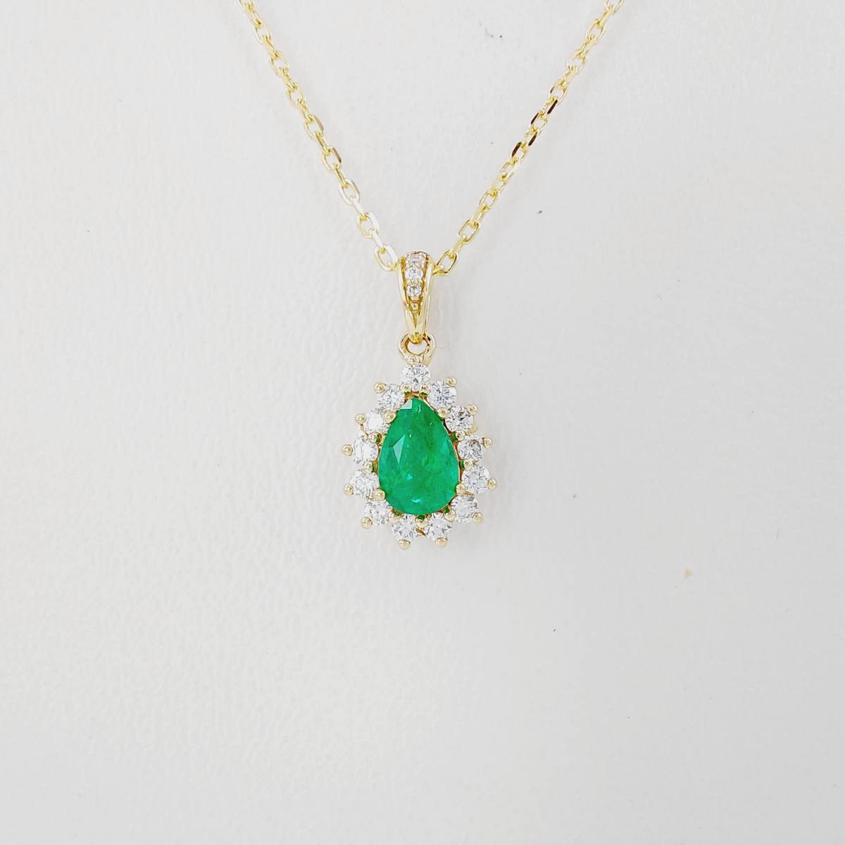 COLGANTE ESMERALDA 0,38 CT Y BRILLANTE 0,20 CT
