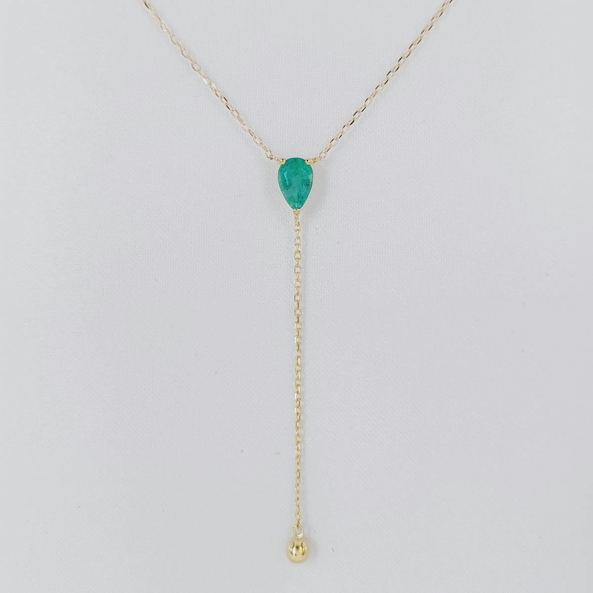COLGANTE ESMERALDA 6X4 LÁGRIMA