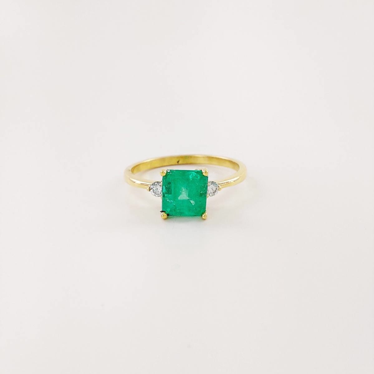 ANILLO ESMERALDA 1,02 CT Y BRILLANTES 0,06 CT